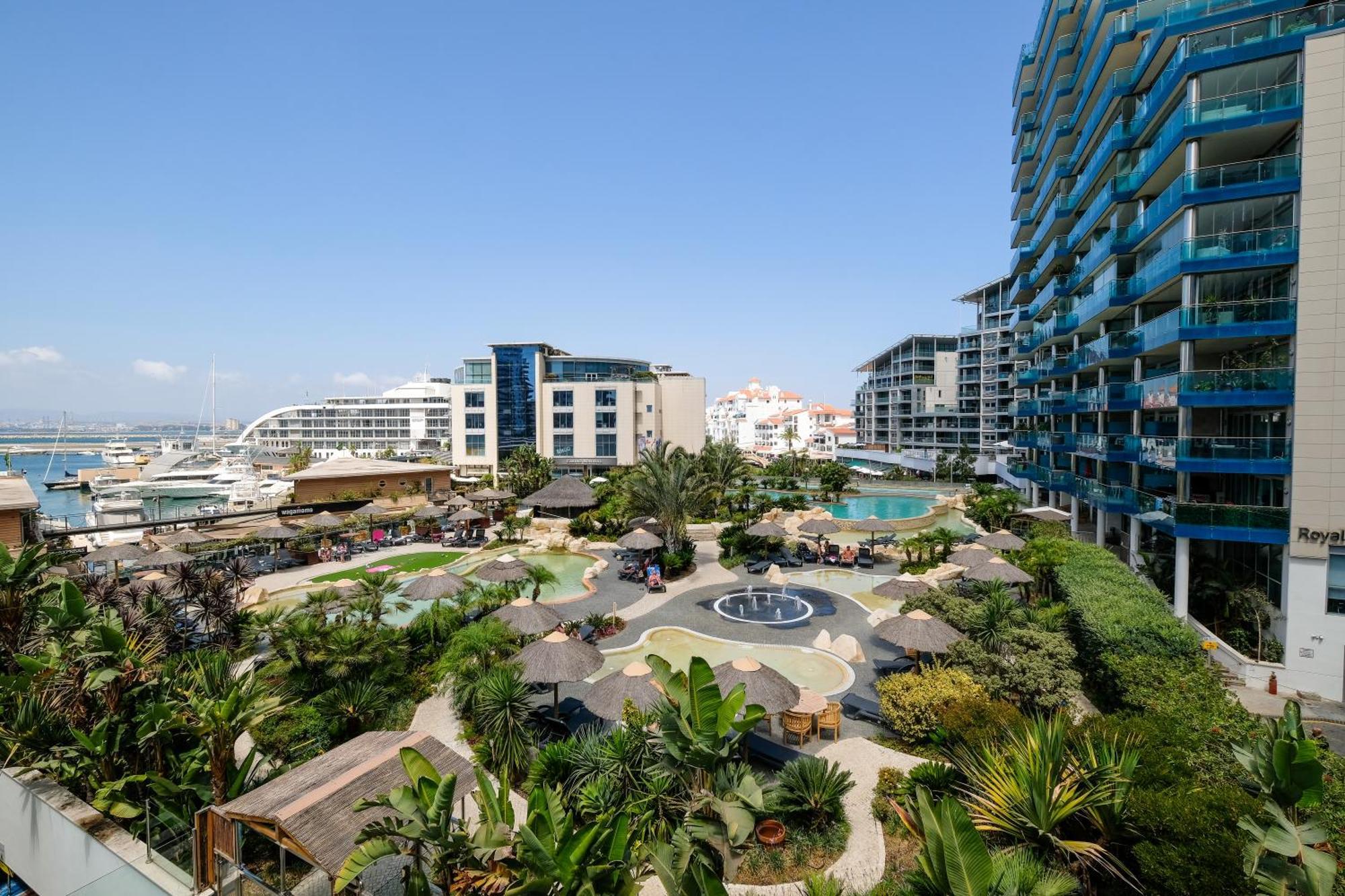 Ocean Village 2 Bedroom Apartment Gibraltar Exterior foto